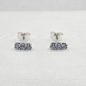 ❤️Authentic Pandora ⭐️RETIRED⭐️ SPARKLING STUD EARRINGS